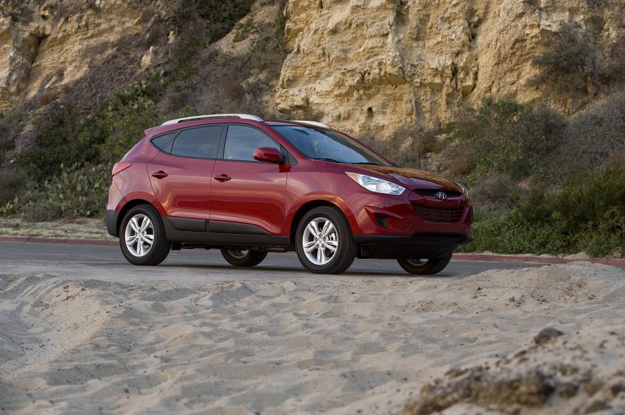  Hyundai Tucson ix 2010 года  (фото 18 из 22)